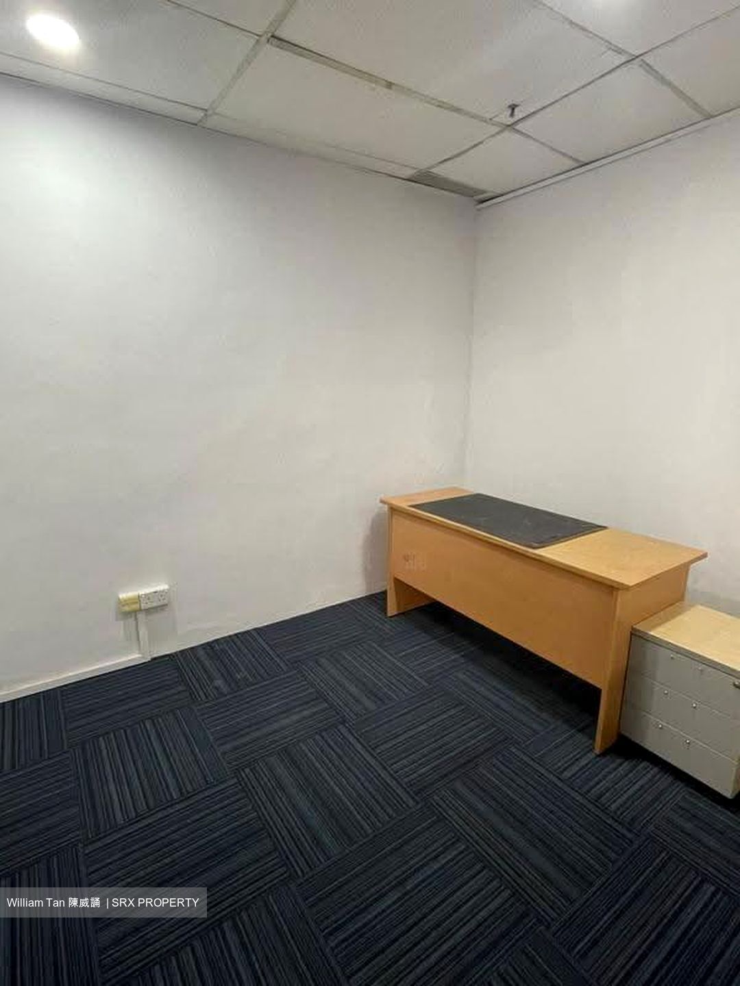 North Bridge Centre (D7), Office #626069061